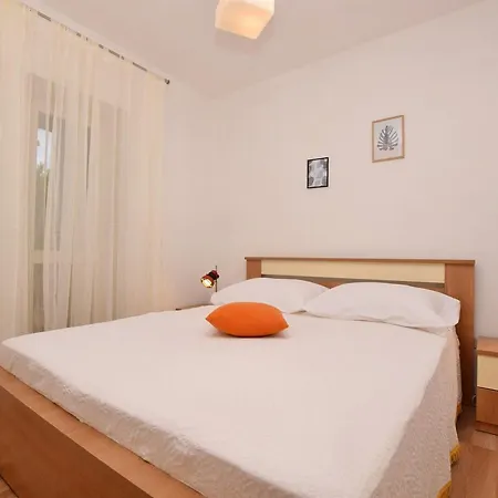 Andrija Apartamento Pirovac