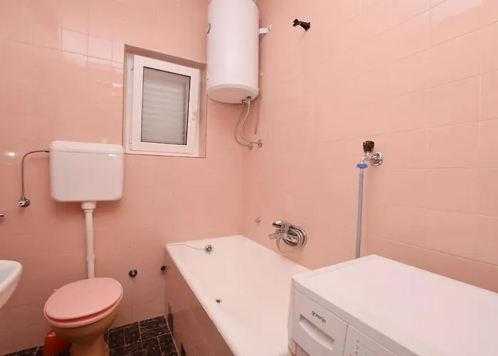 Andrija Apartamento Pirovac